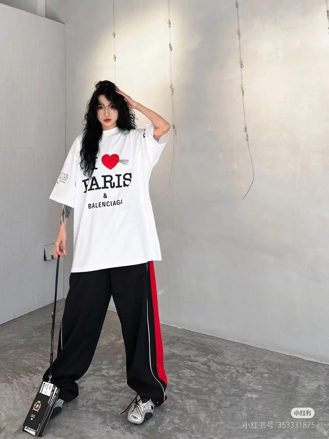 B Style T-shirt