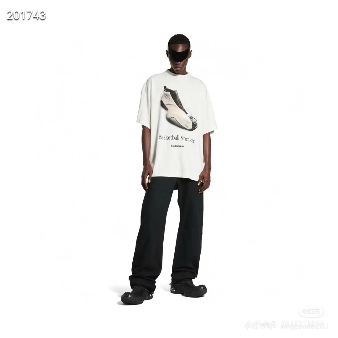 B Style T-shirt