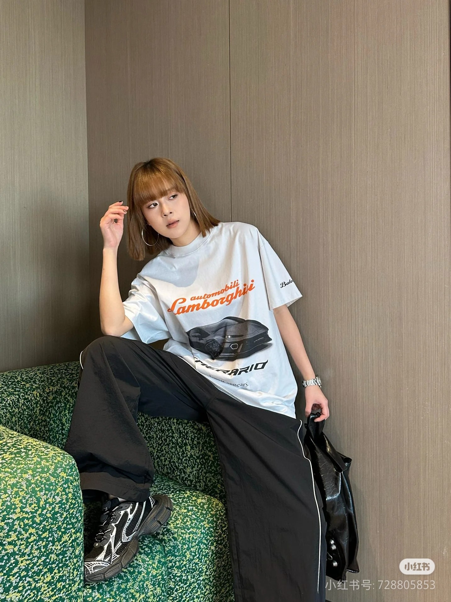 B Style T-shirt