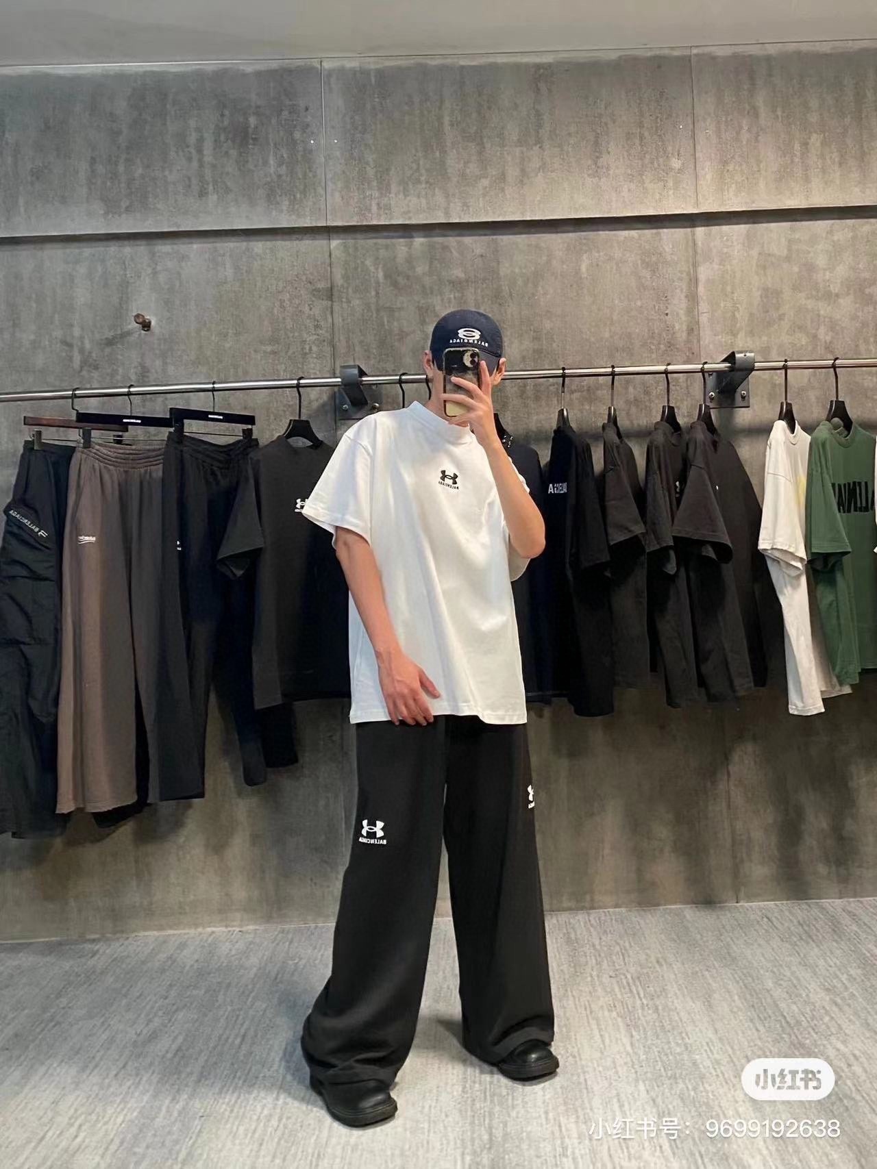 B Style T-shirt