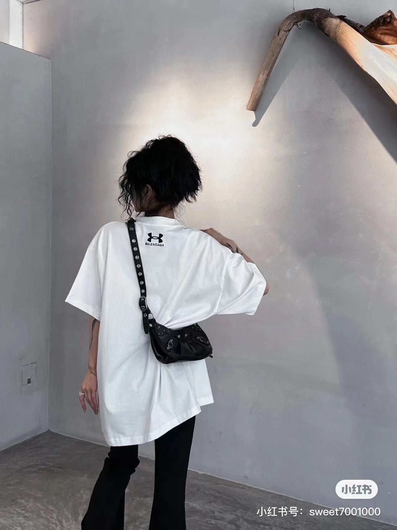 B Style T-shirt