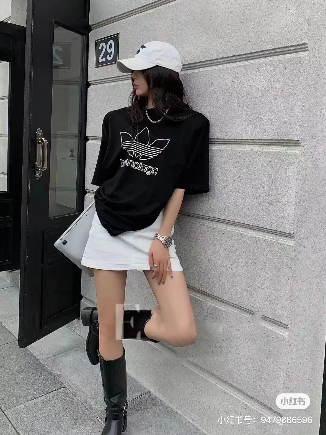 B Style T-shirt