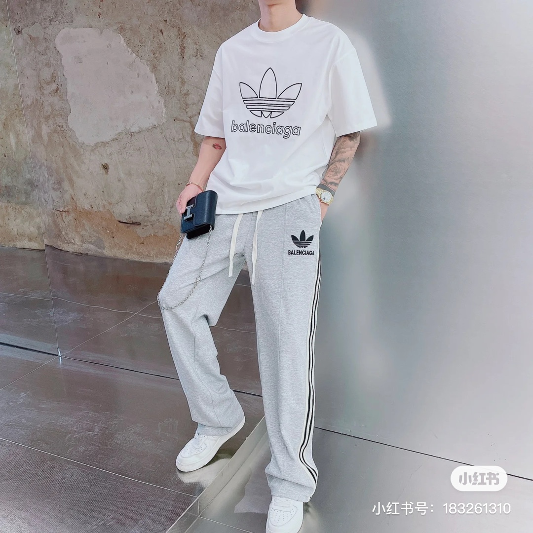 B Style T-shirt