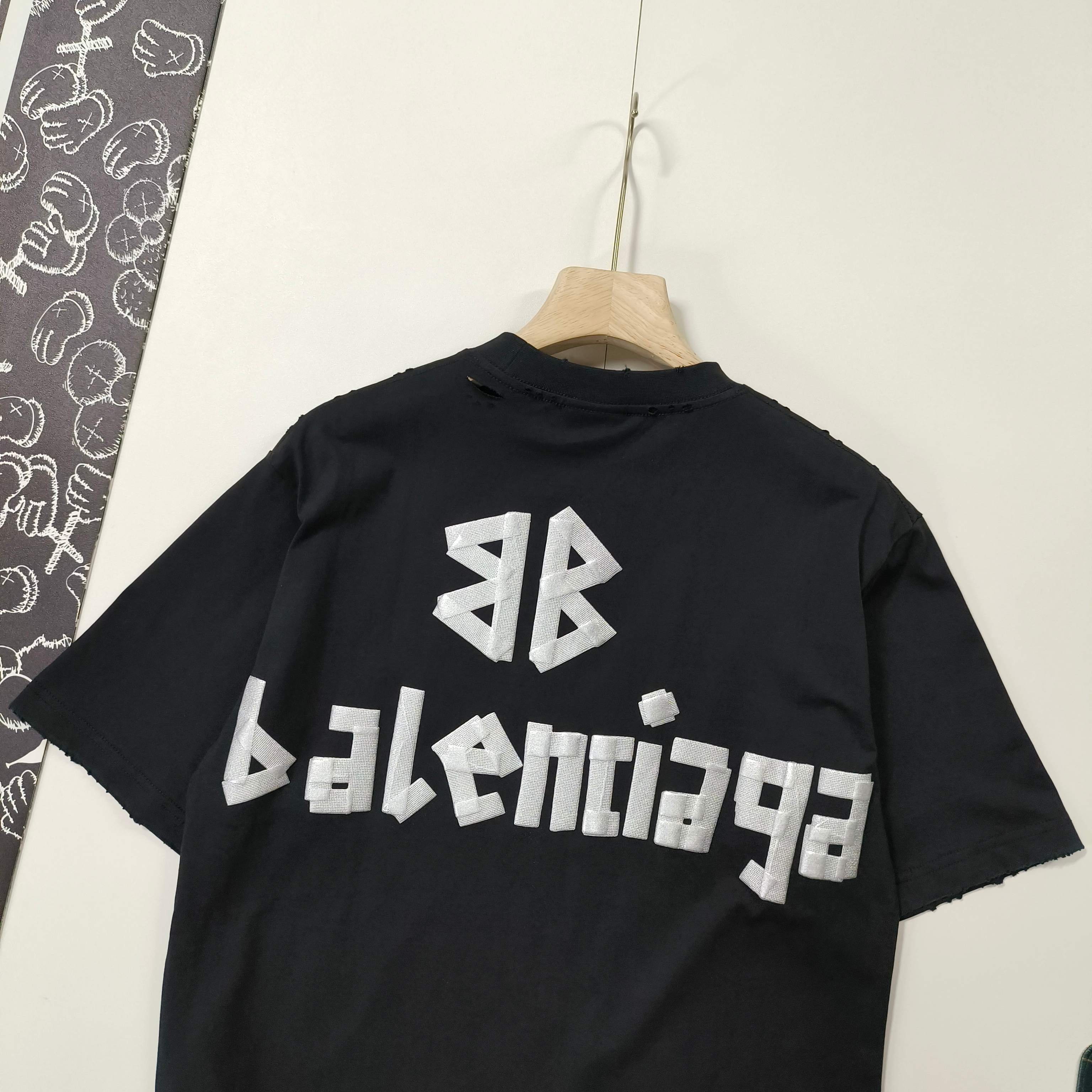 B Style T-shirt