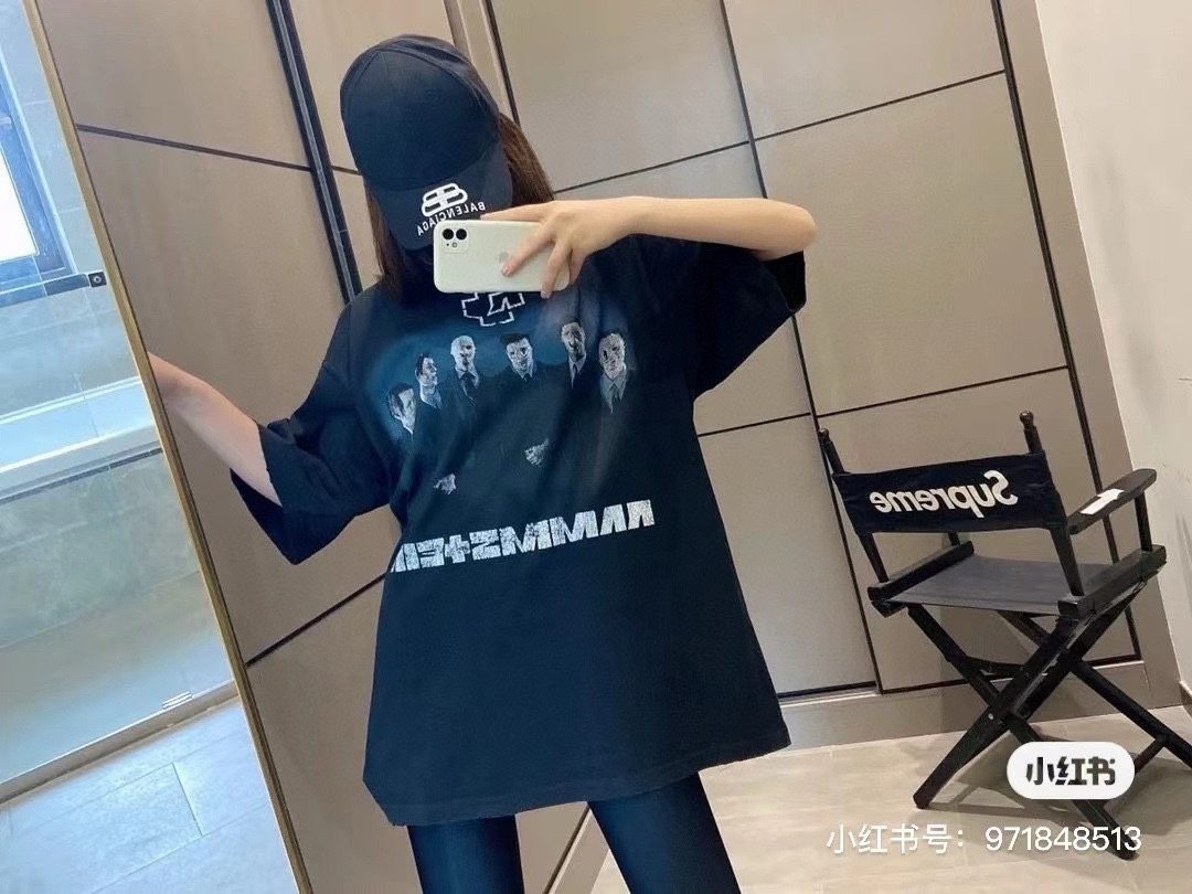B Style T-shirt