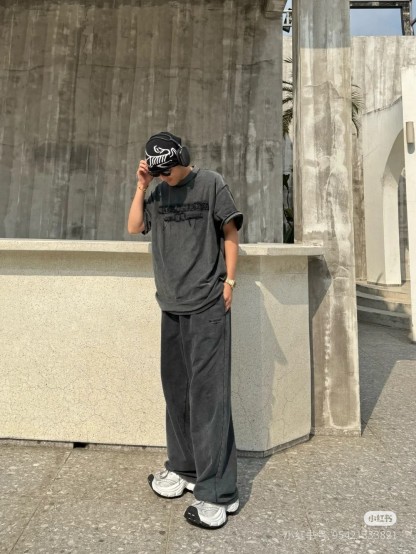 B Style T-shirt
