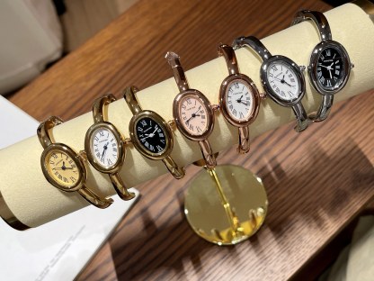 C Style Bracelet Style Bathtub Shape 32×23mm