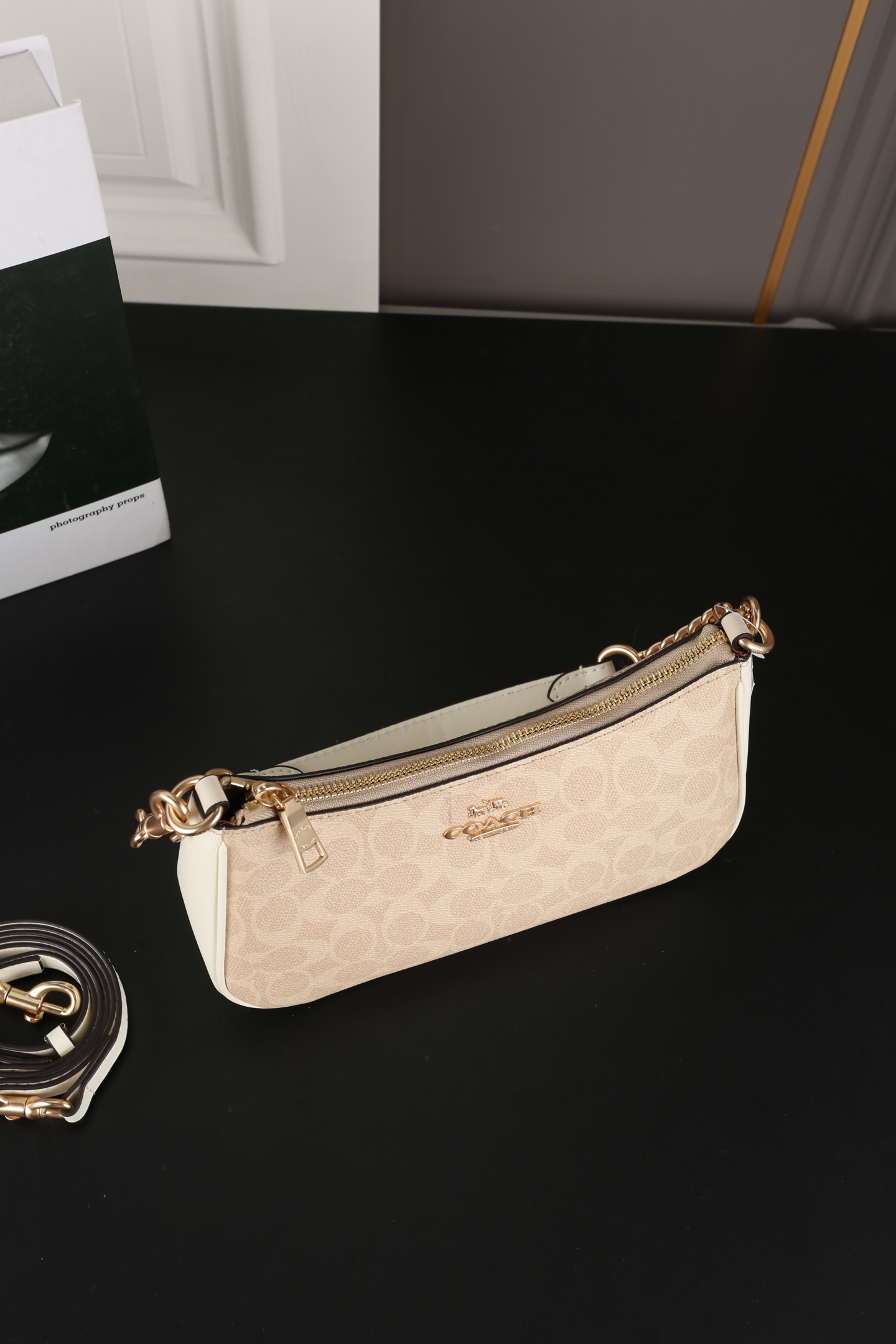 C style Chantilly Underarm Bag Mahjong Bag