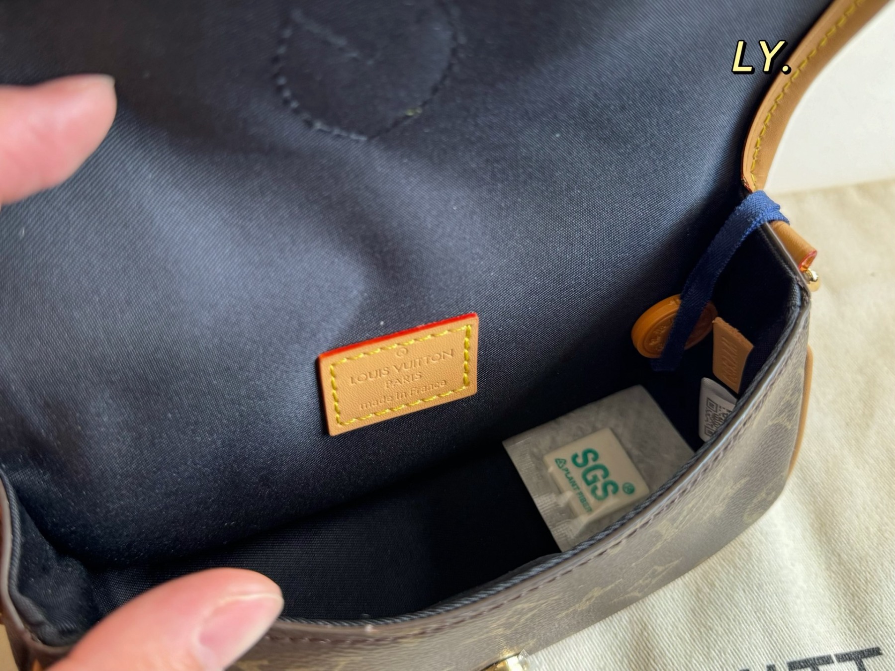 L style Four-in-one gift box