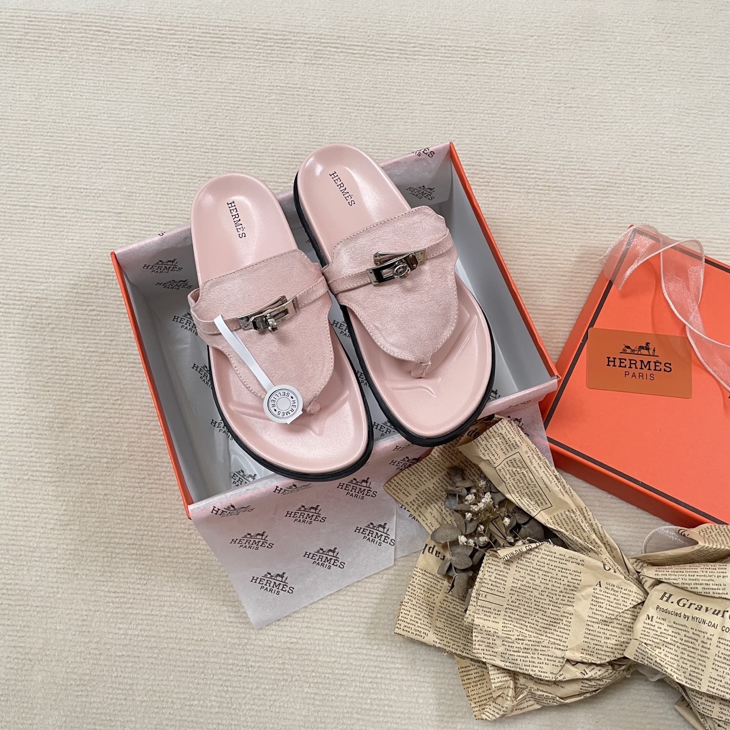 H style flip flops