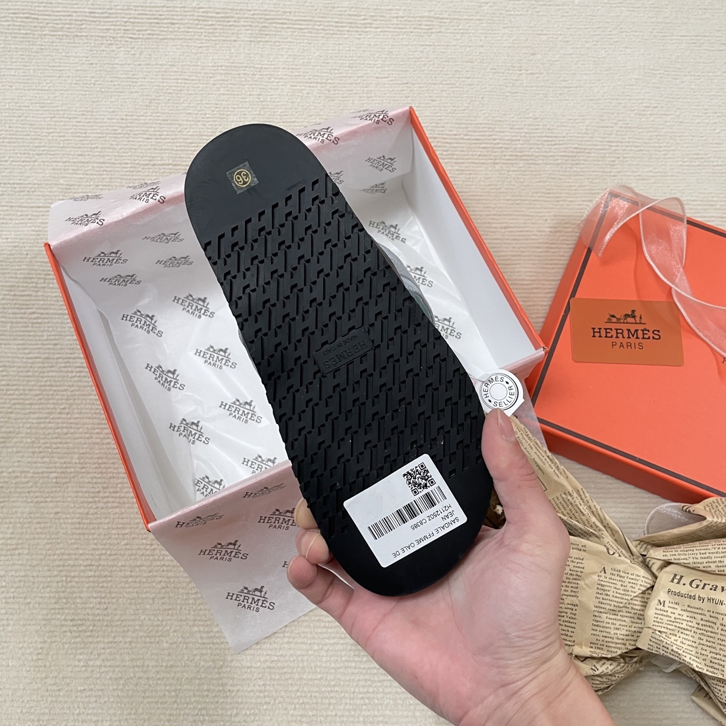 H style flip flops