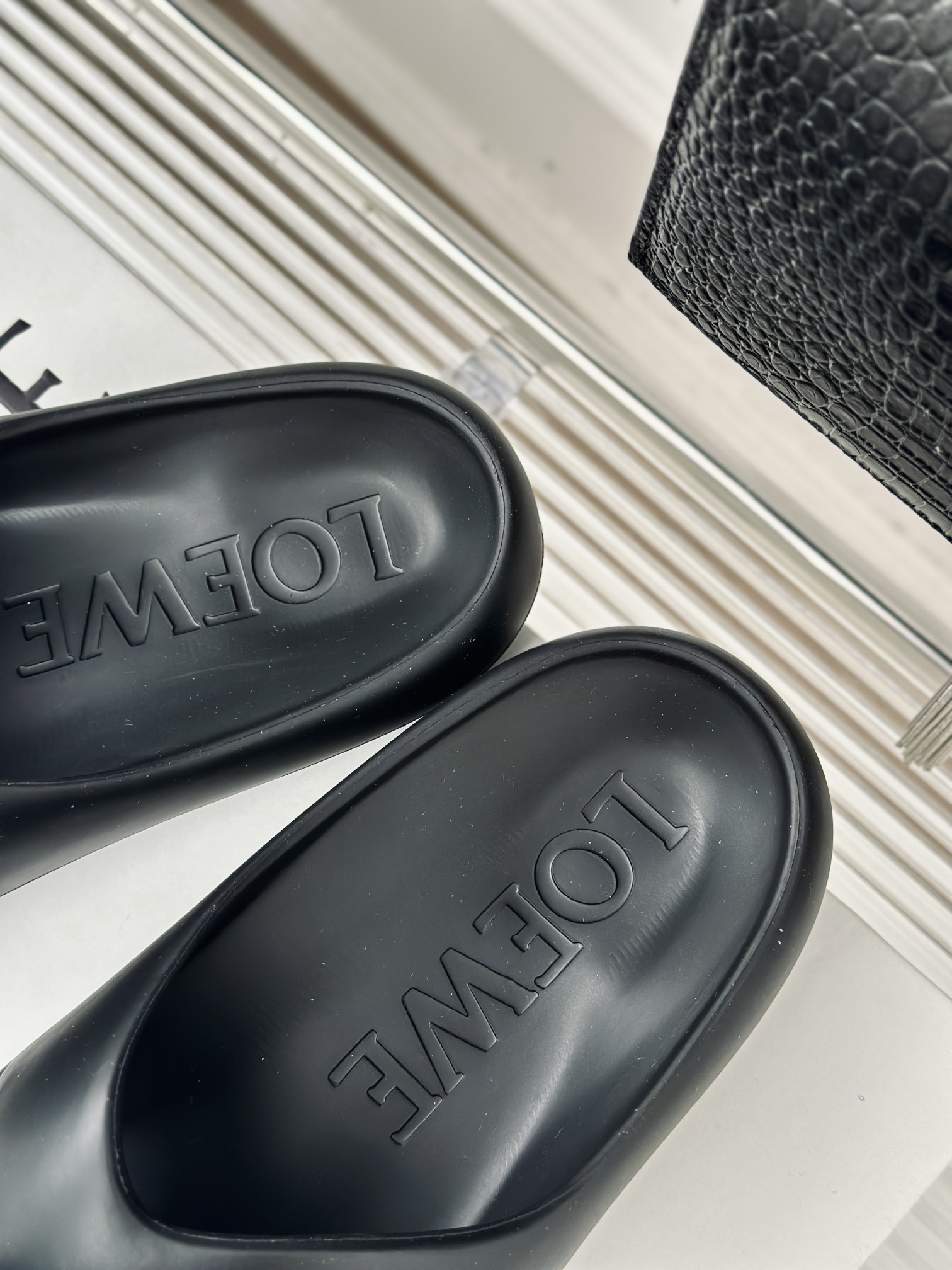 L style Thick-soled cloud slippers