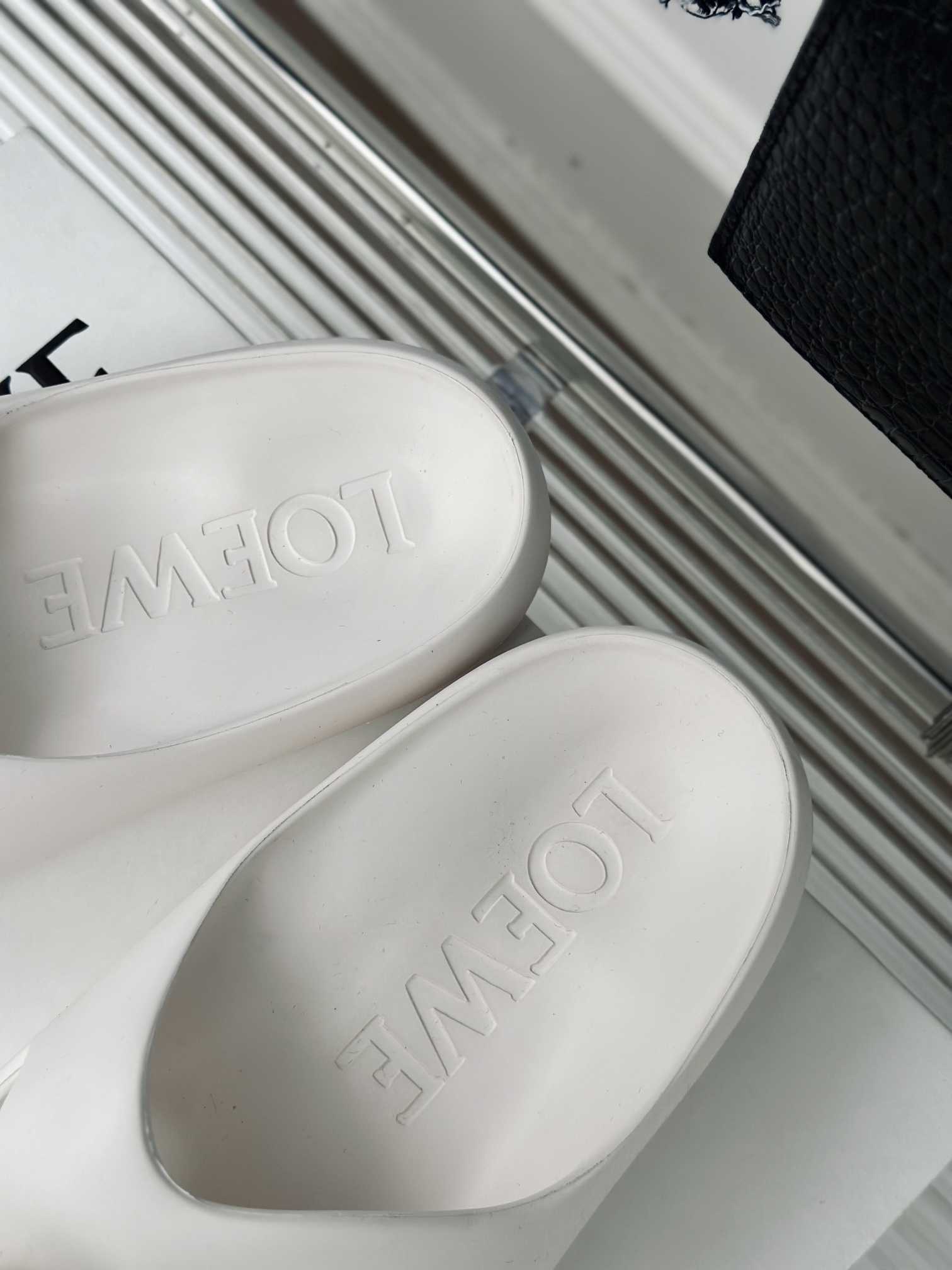 L style Thick-soled cloud slippers