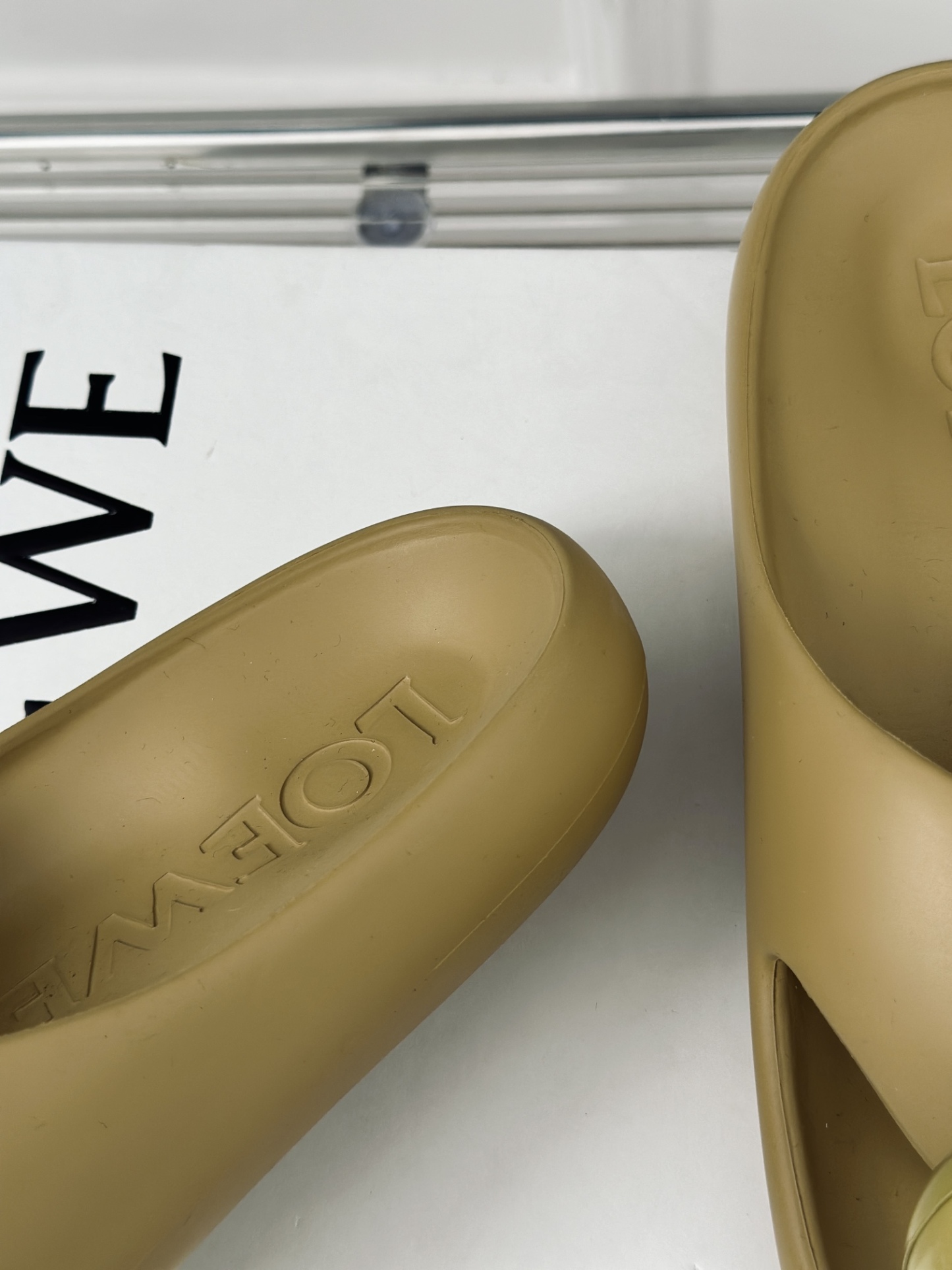 L style Thick-soled cloud slippers