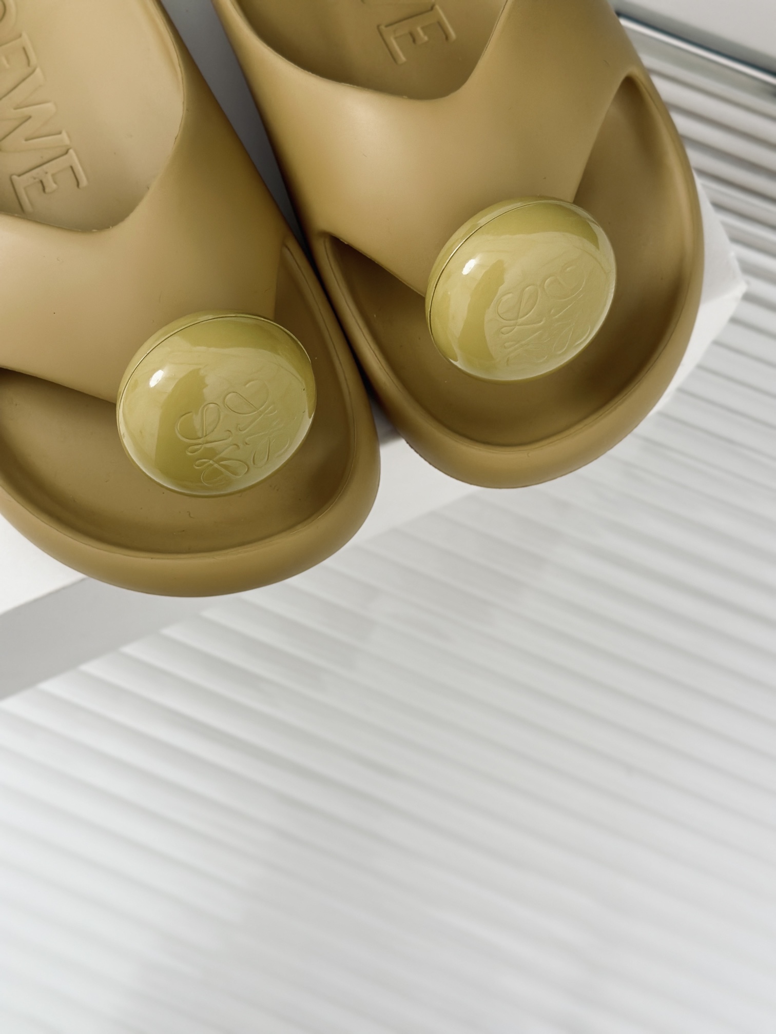 L style Thick-soled cloud slippers