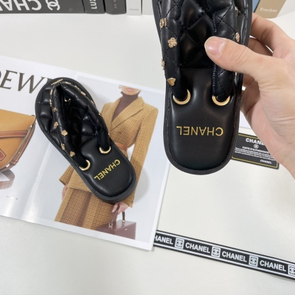 C style Metal chain flip flops