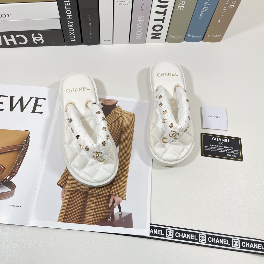 C style Metal chain flip flops