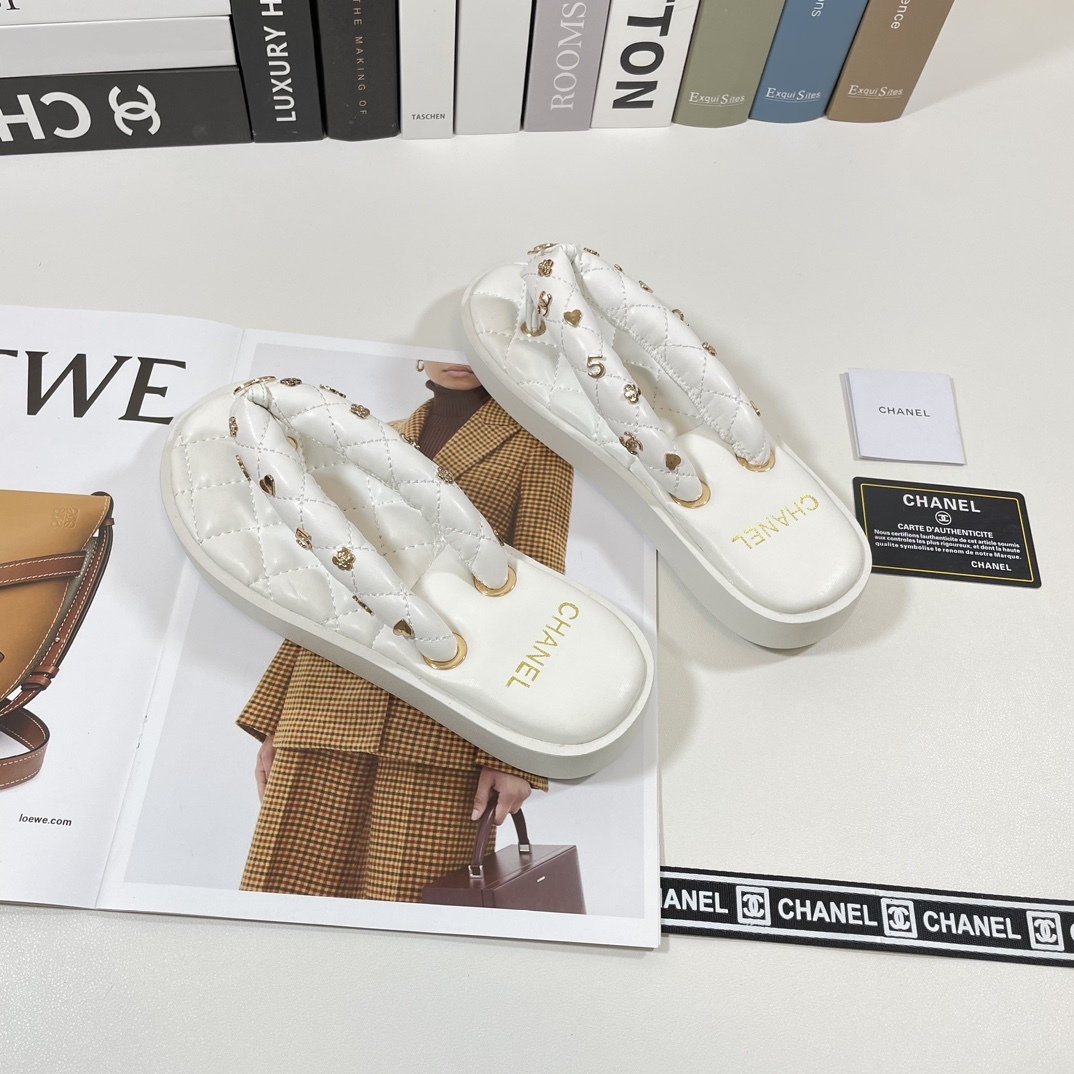 C style Metal chain flip flops