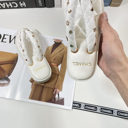 C style Metal chain flip flops