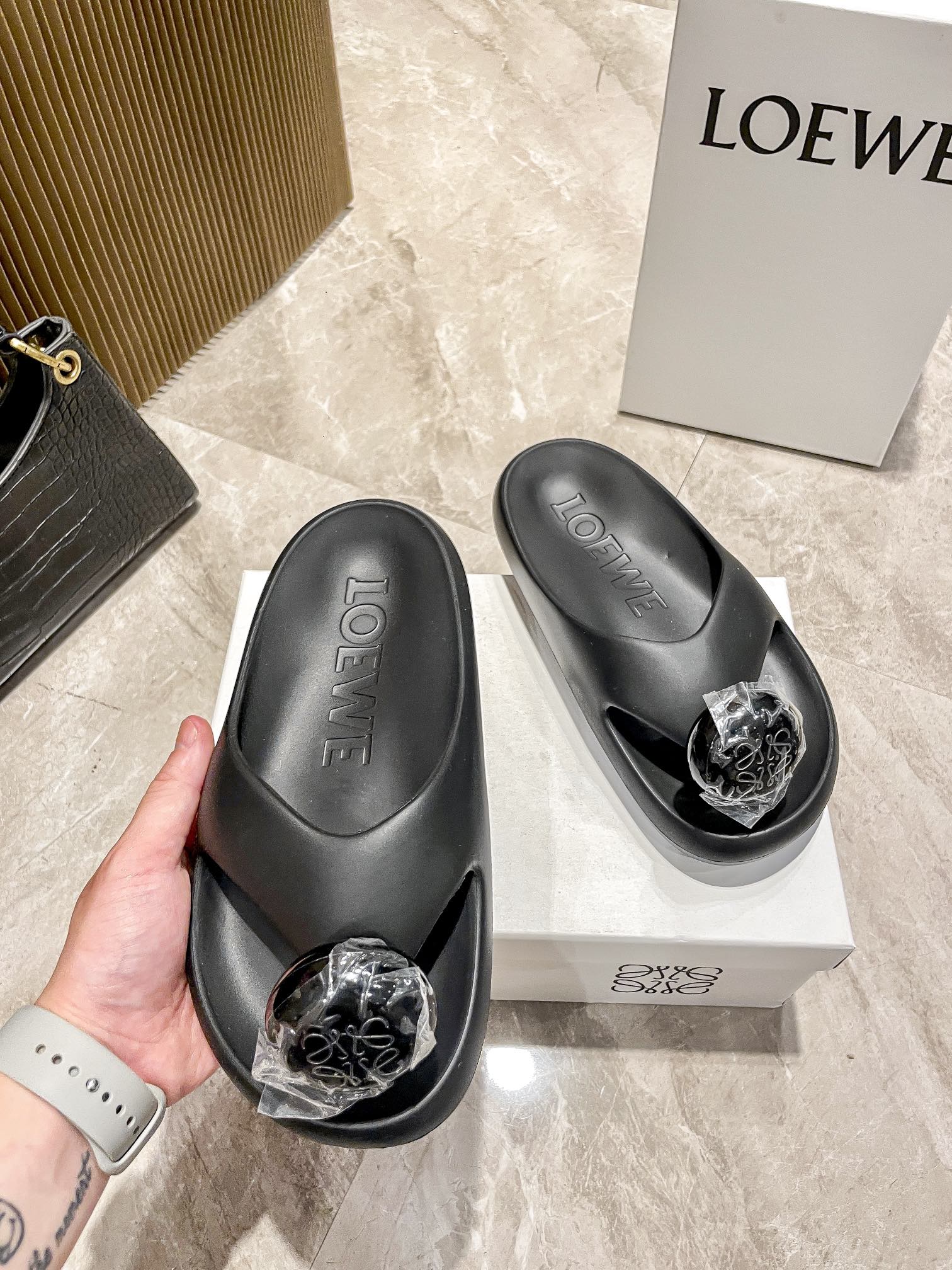 L style Thick-soled cloud slippers