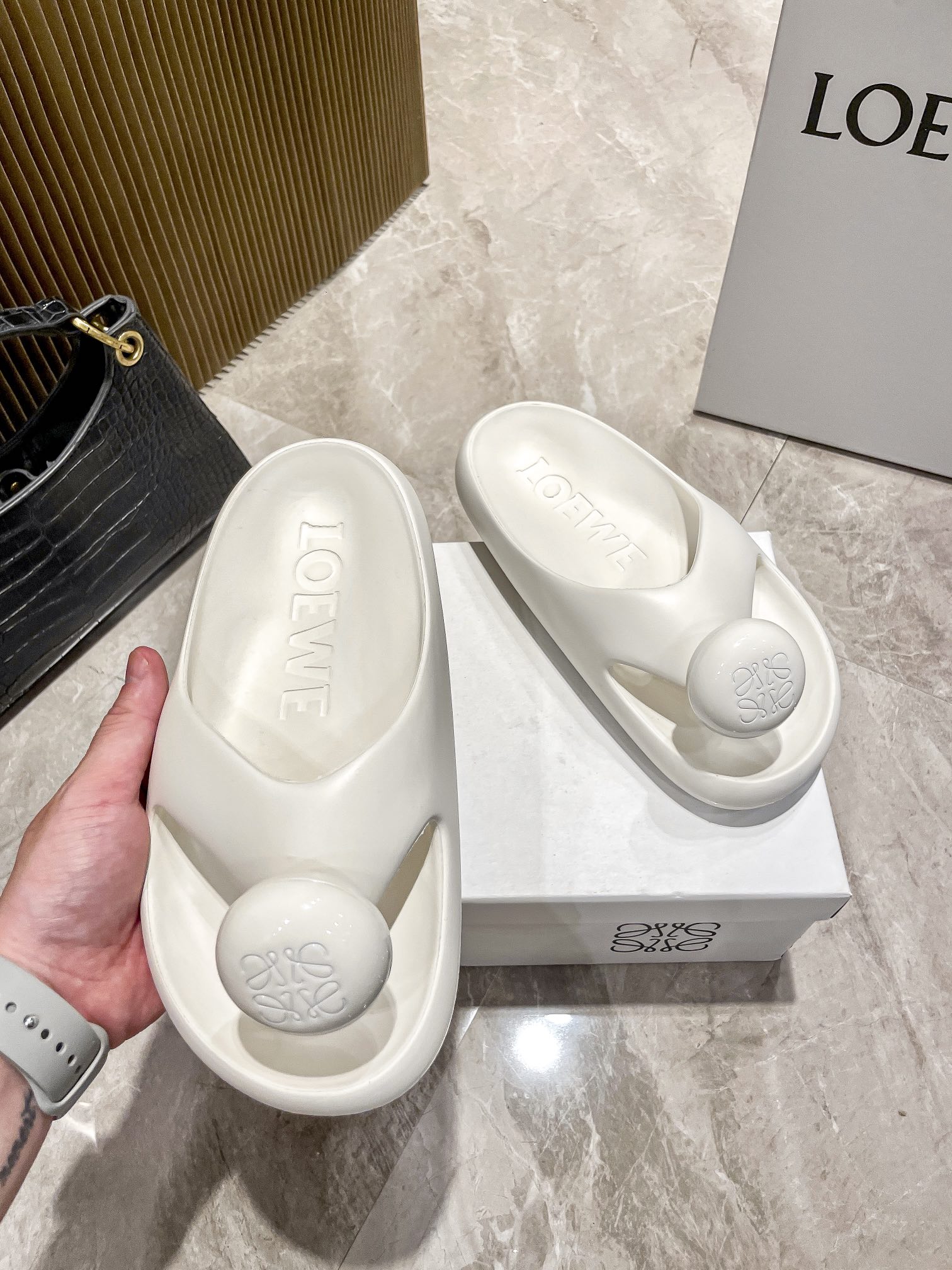 L style Thick-soled cloud slippers