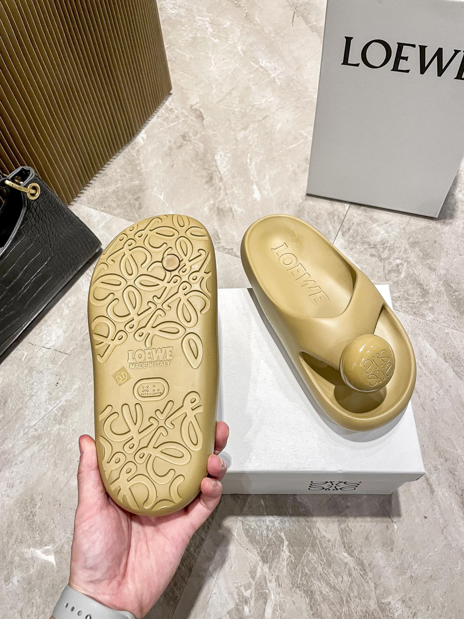 L style Thick-soled cloud slippers