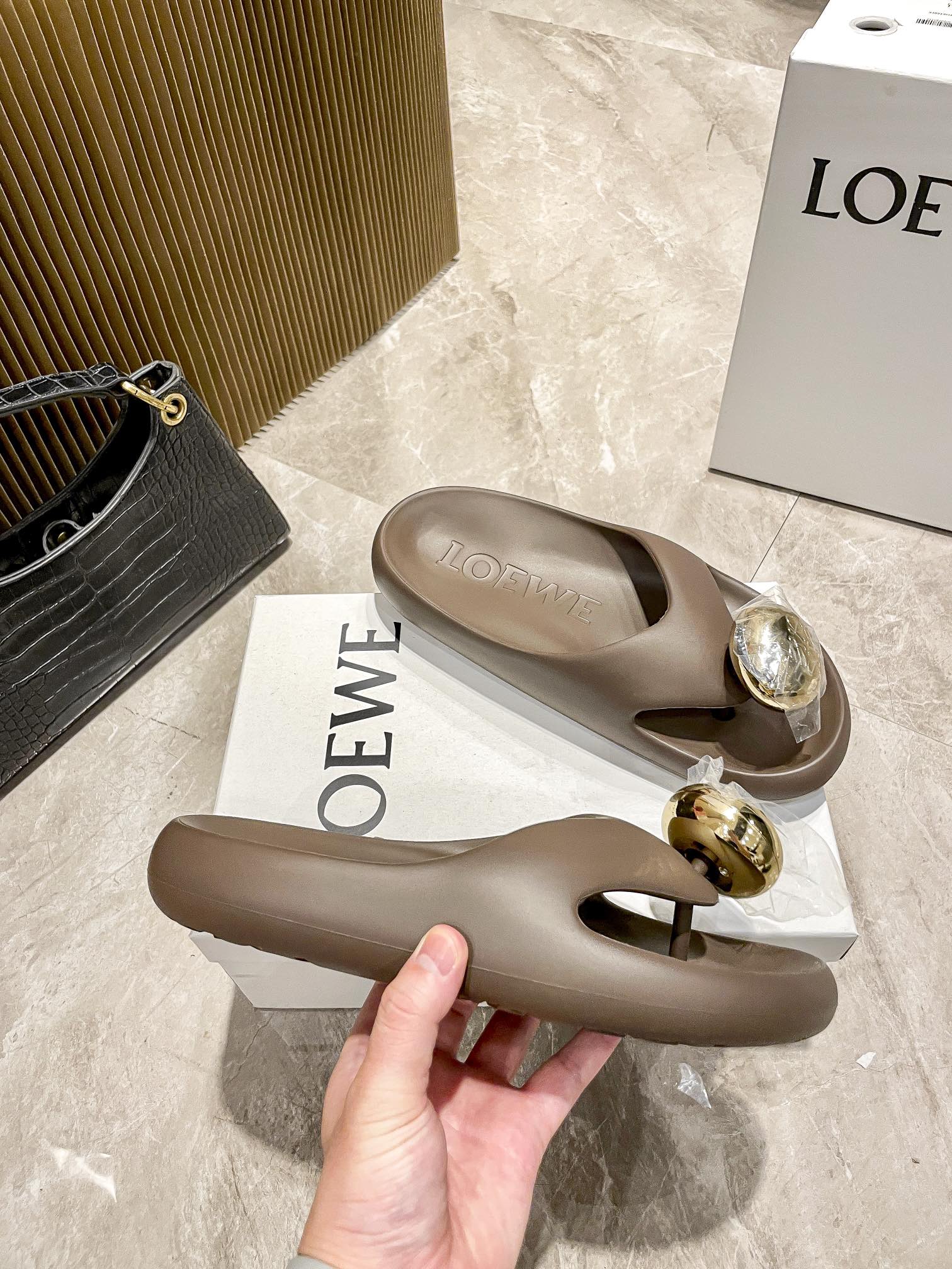 L style Thick-soled cloud slippers