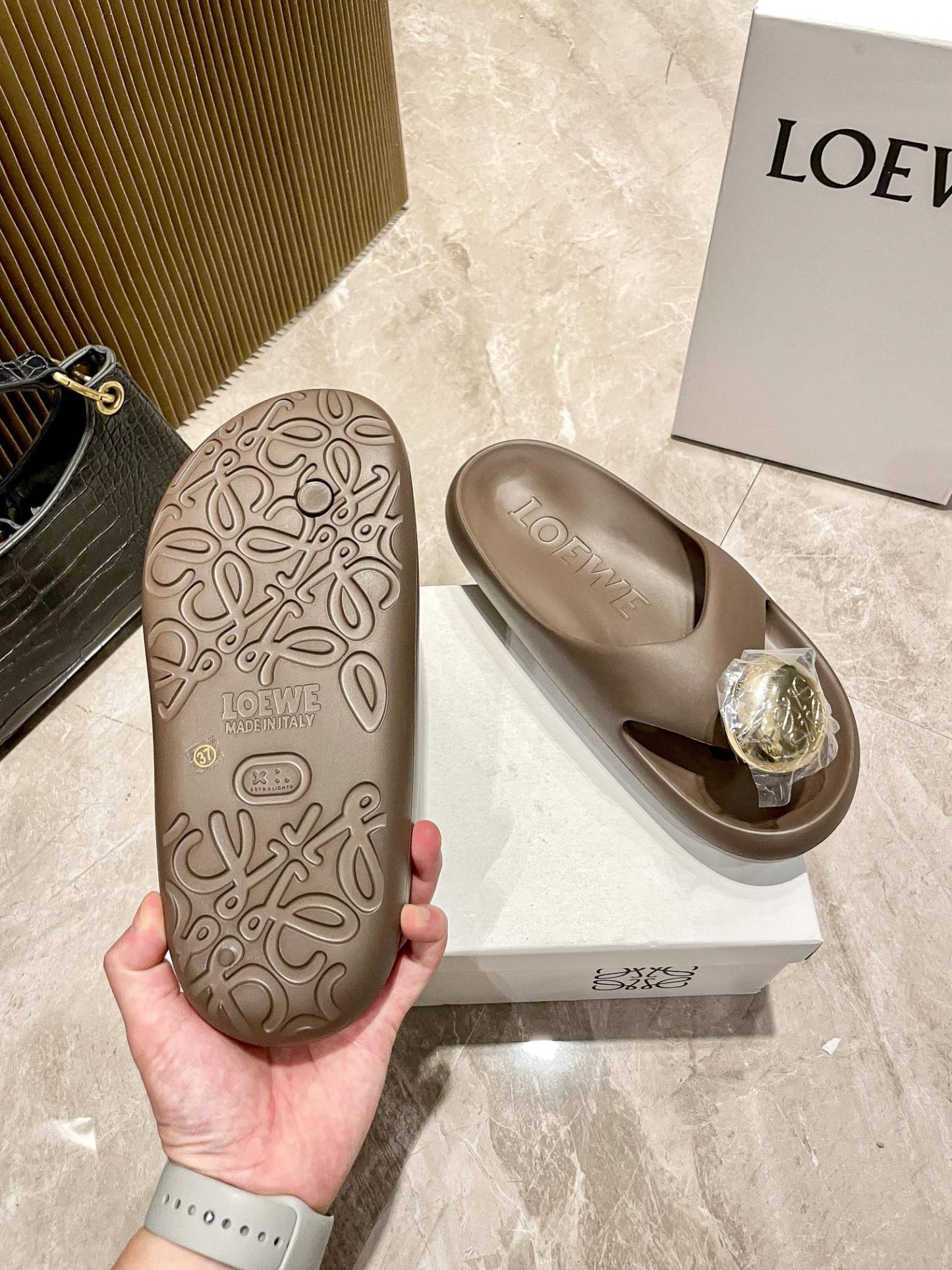 L style Thick-soled cloud slippers