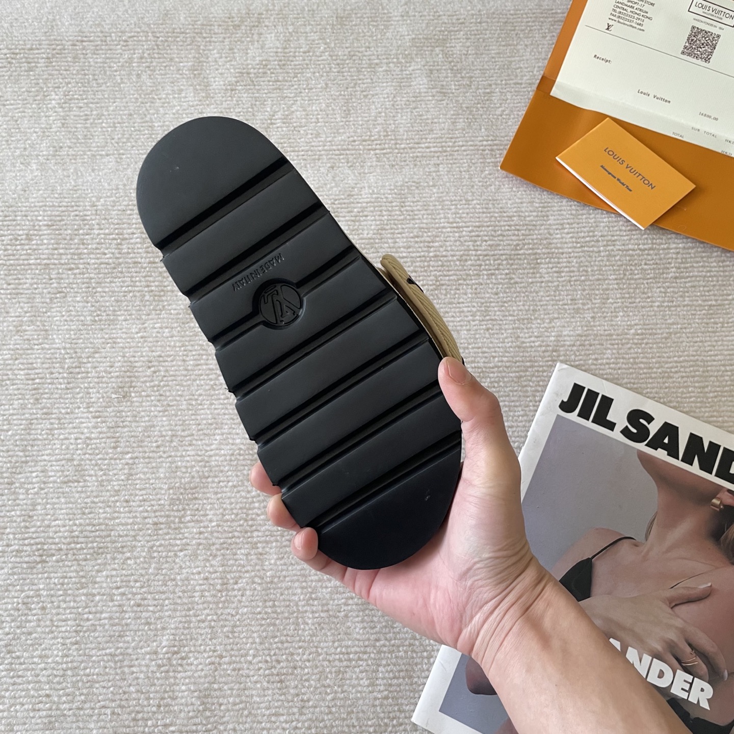 L style Velcro flat slippers