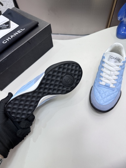 C style Round toe diamond pattern white shoes Casual shoes