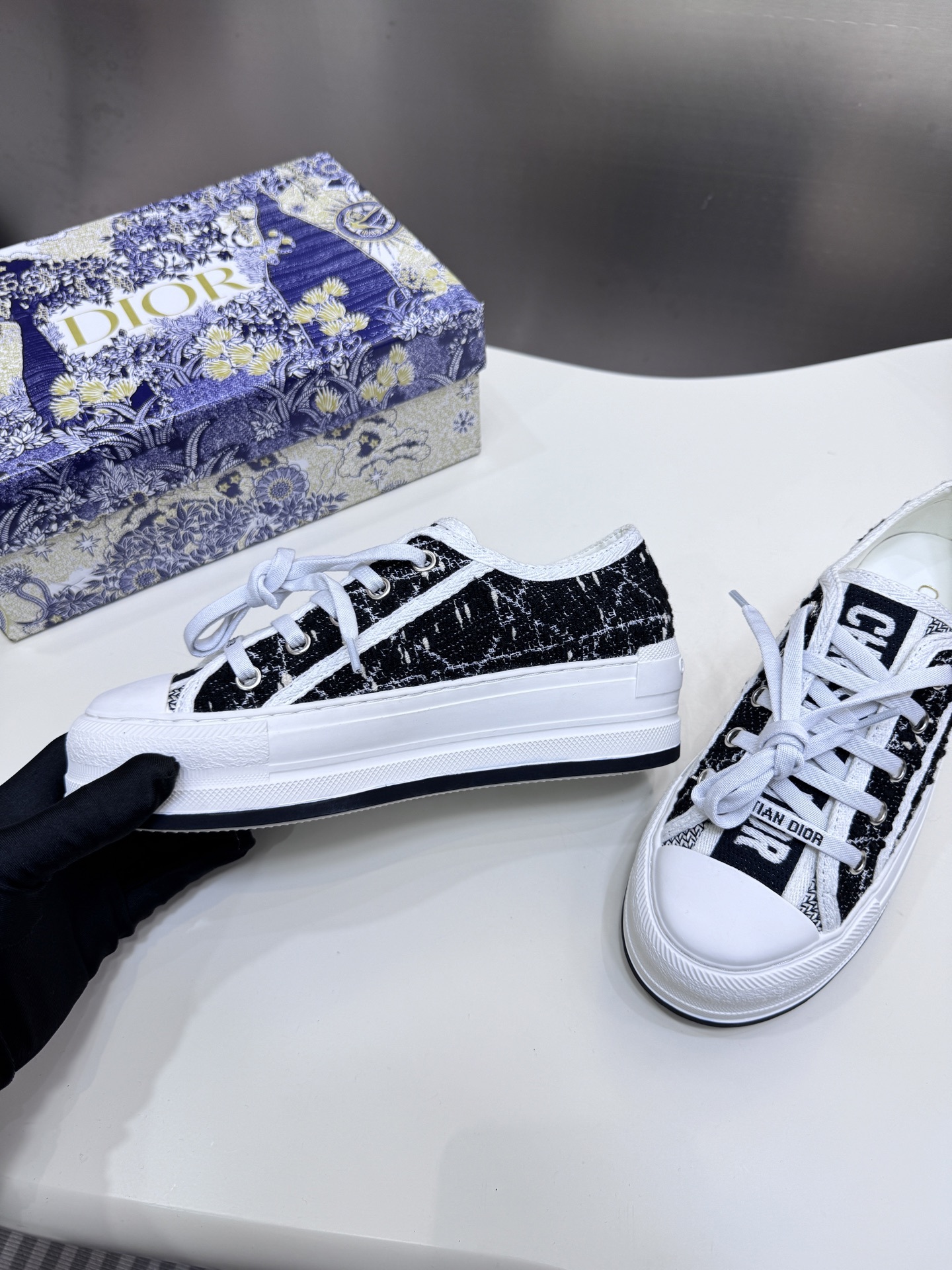 D style Low-top knitted platform sneakers