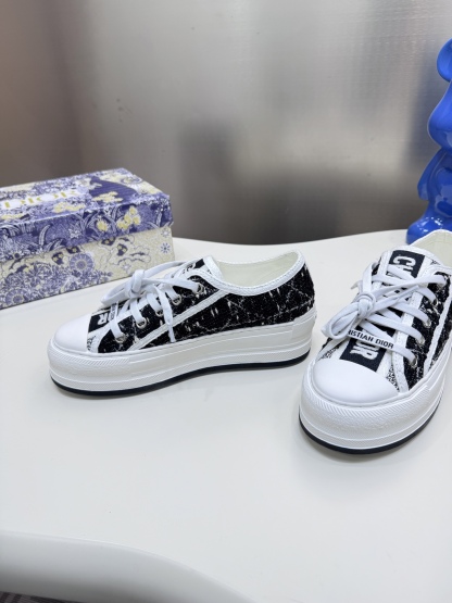 D style Low-top knitted platform sneakers