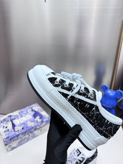 D style Low-top knitted platform sneakers