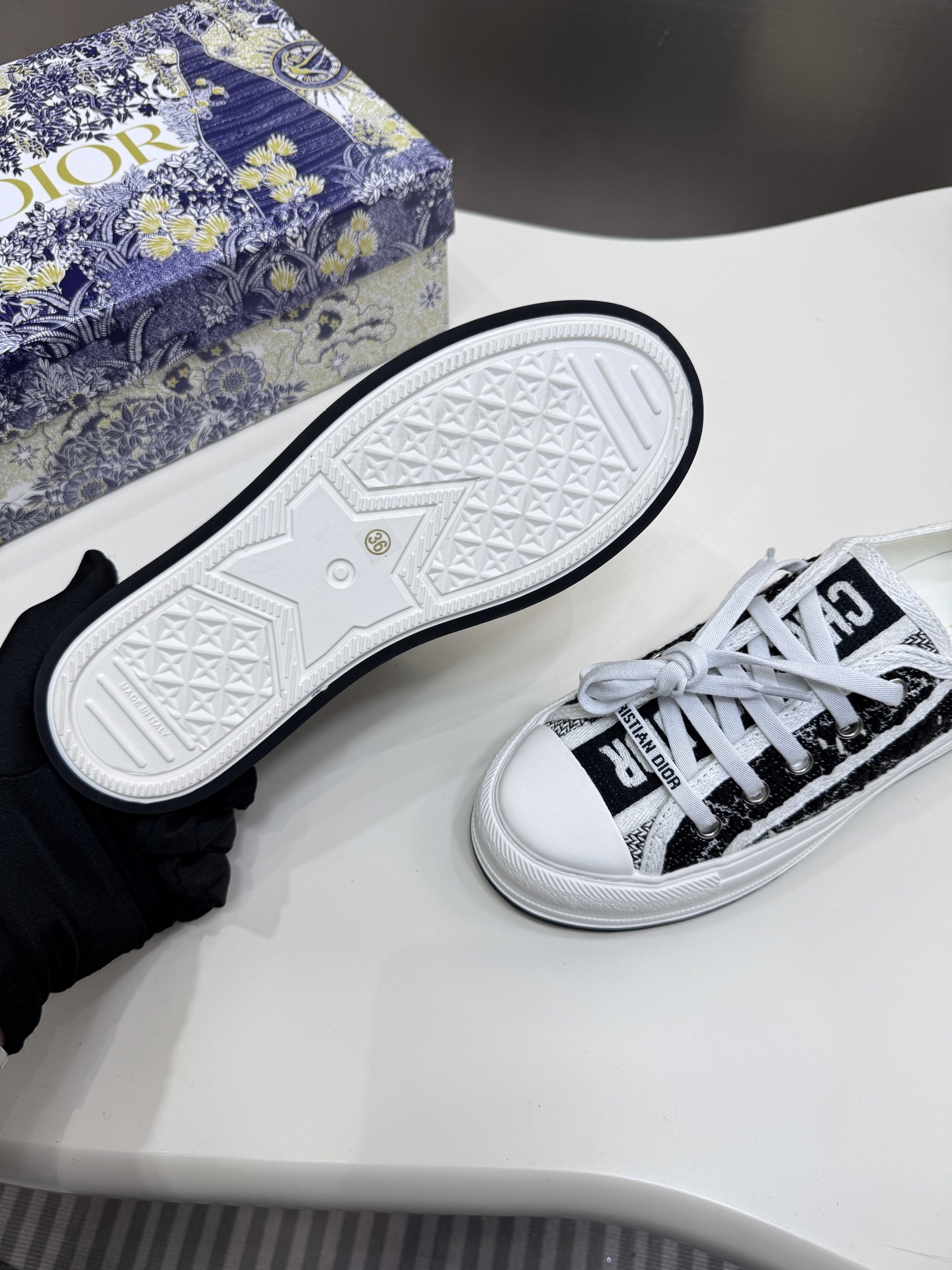 D style Low-top knitted platform sneakers