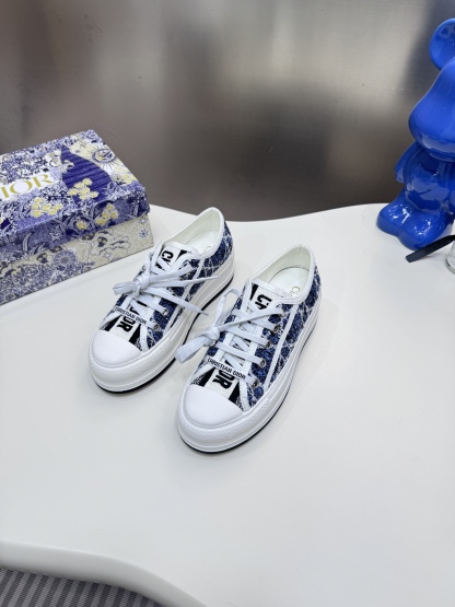 D style Low-top knitted platform sneakers