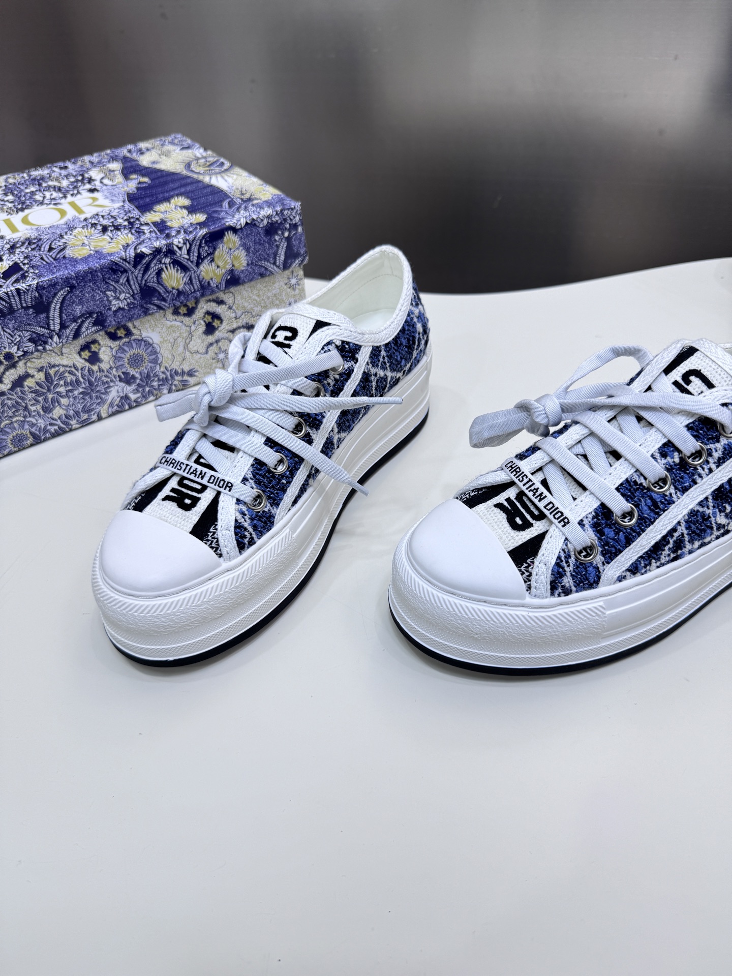 D style Low-top knitted platform sneakers