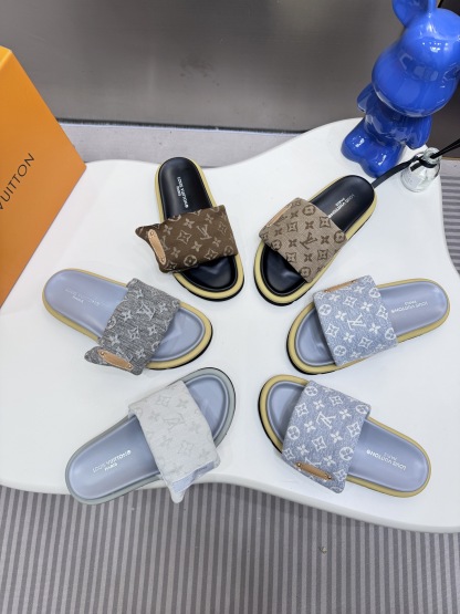 D style Velcro flat slippers