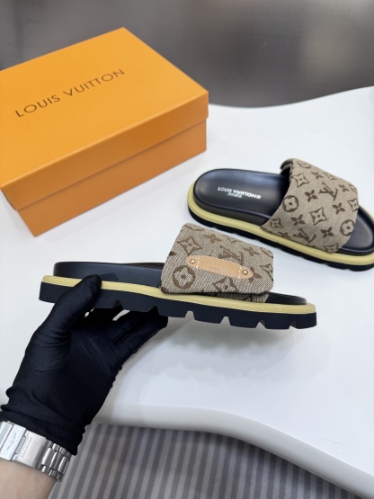 D style Velcro flat slippers