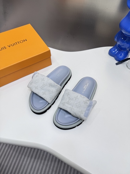 D style Velcro flat slippers