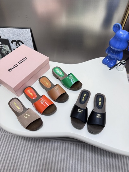 M style Roman style beach sandals