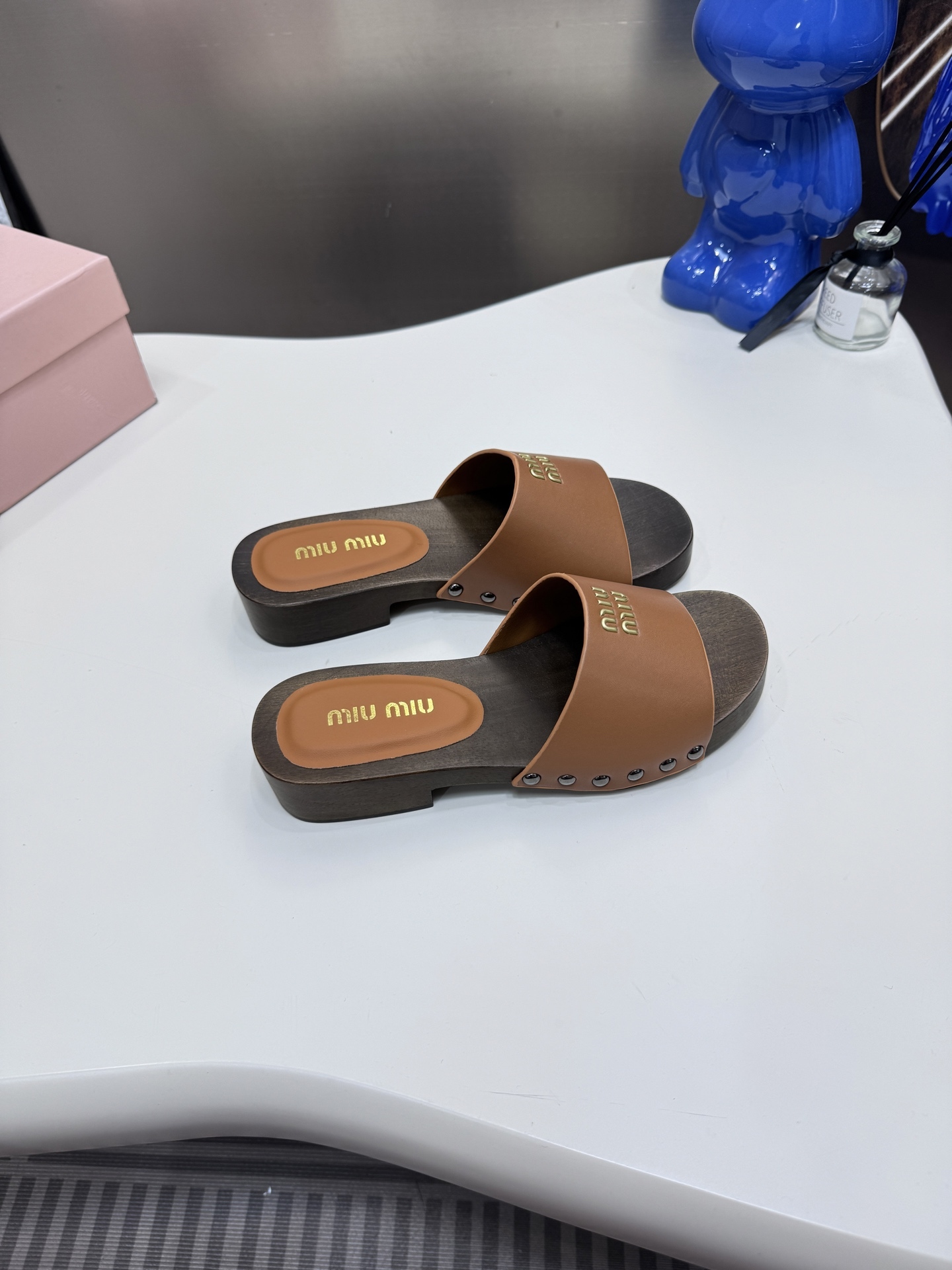 M style Roman style beach sandals