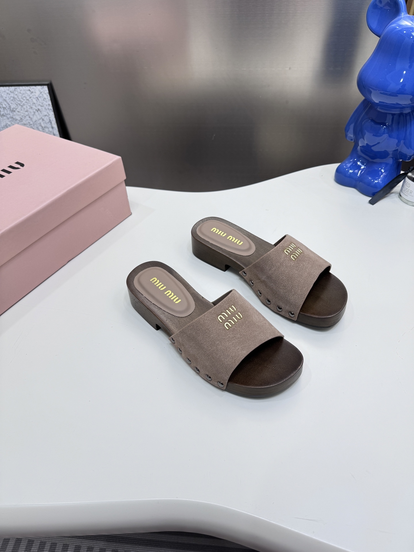 M style Roman style beach sandals