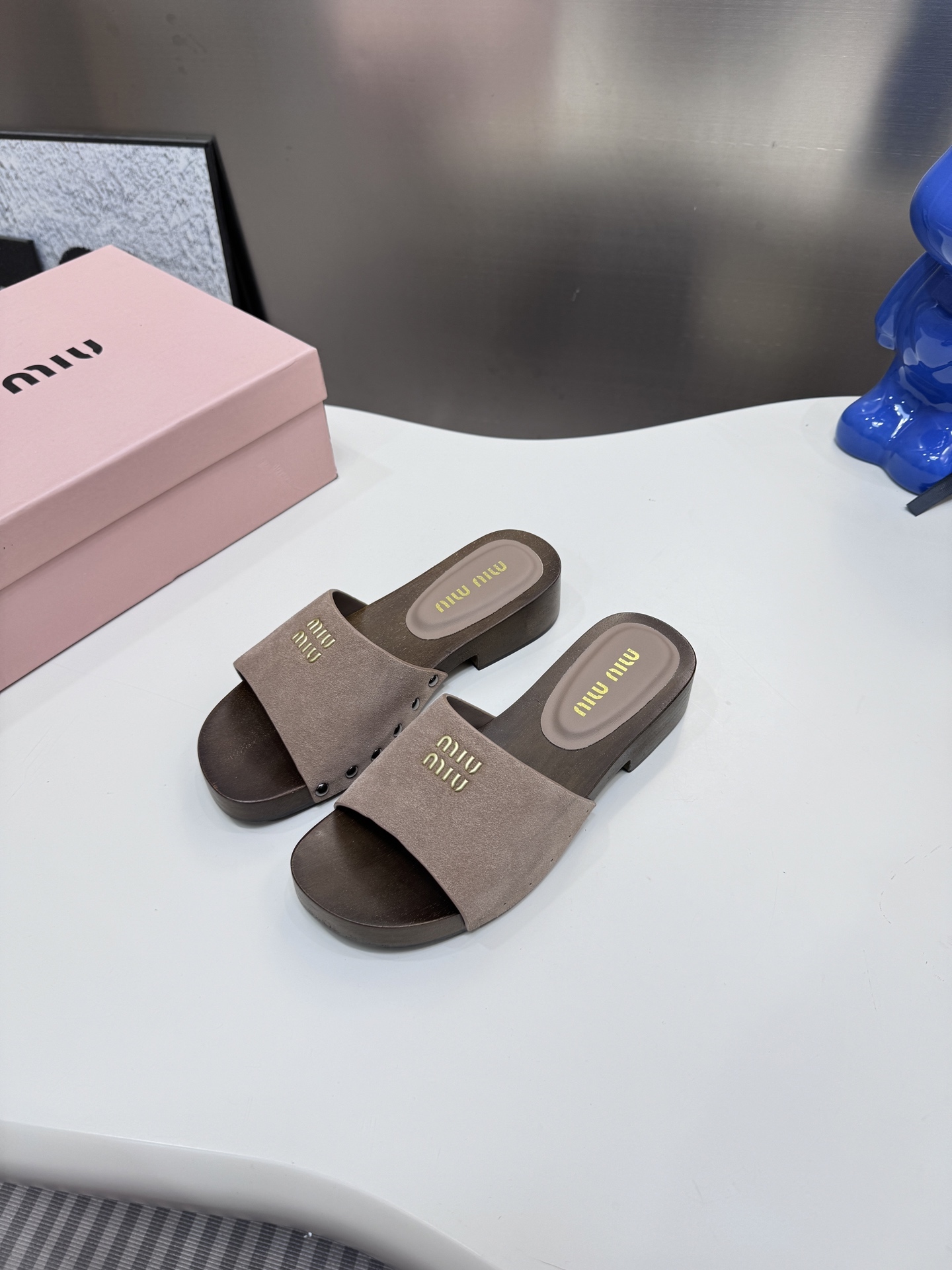 M style Roman style beach sandals