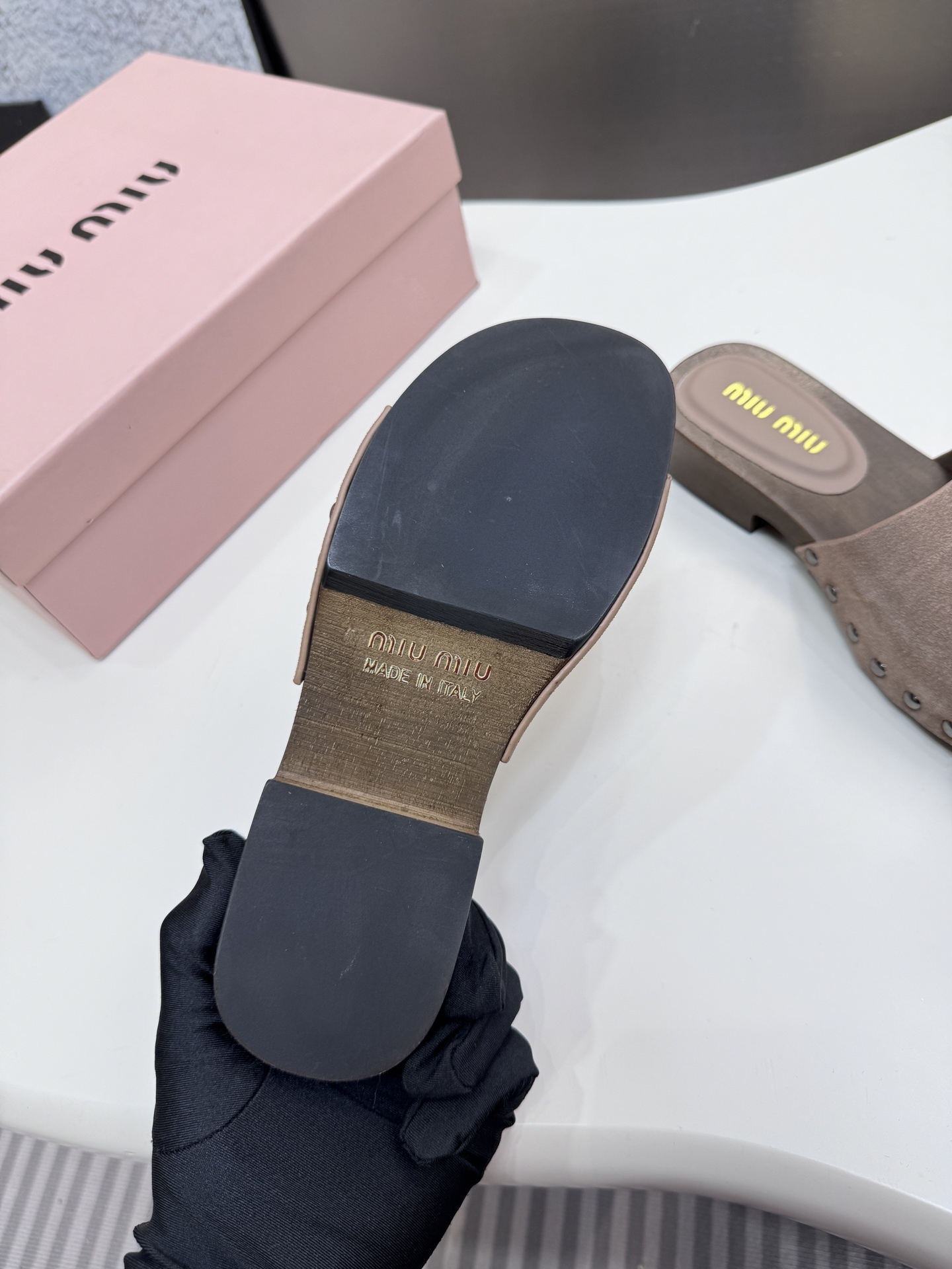 M style Roman style beach sandals