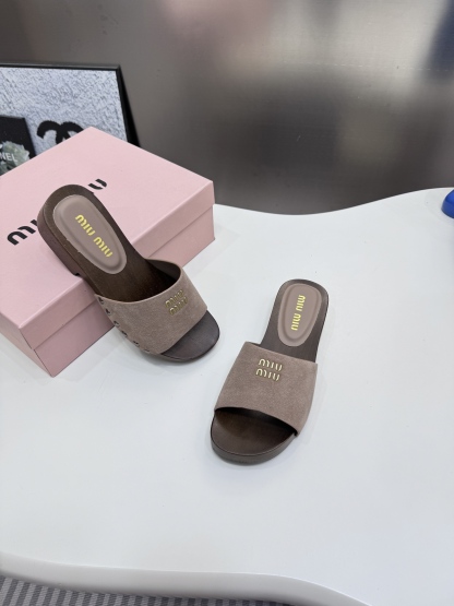 M style Roman style beach sandals