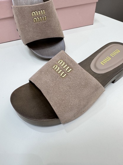 M style Roman style beach sandals