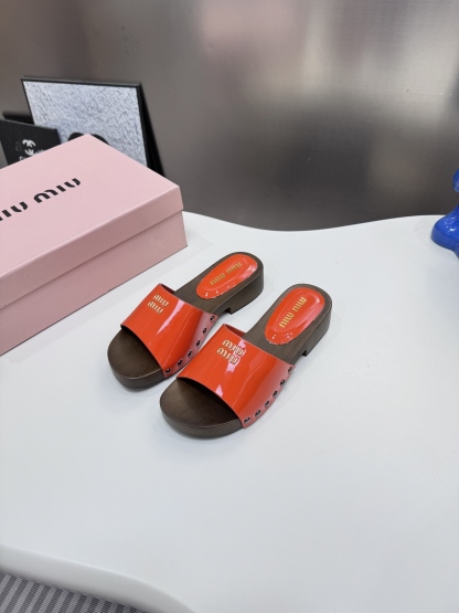 M style Roman style beach sandals