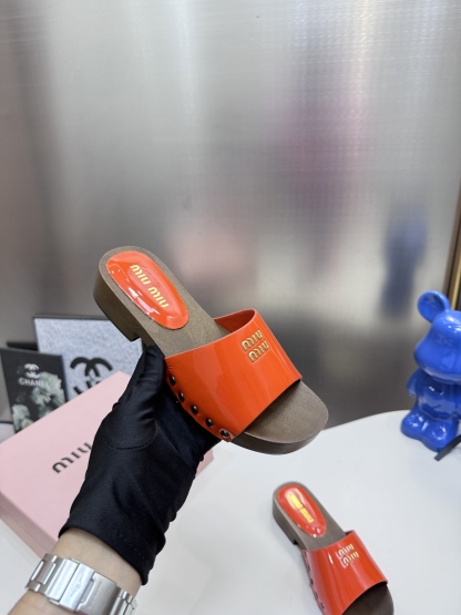 M style Roman style beach sandals