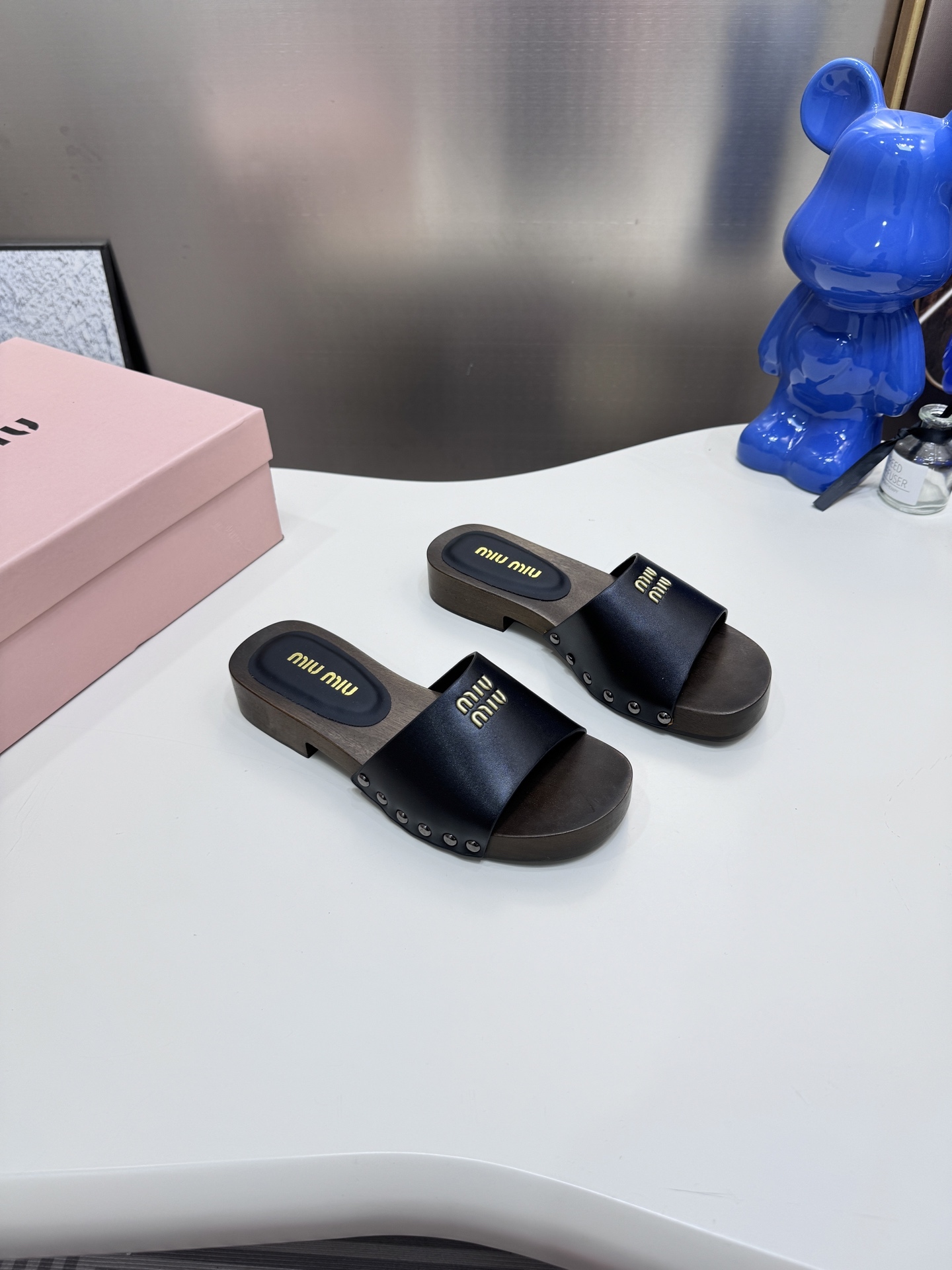 M style Roman style beach sandals