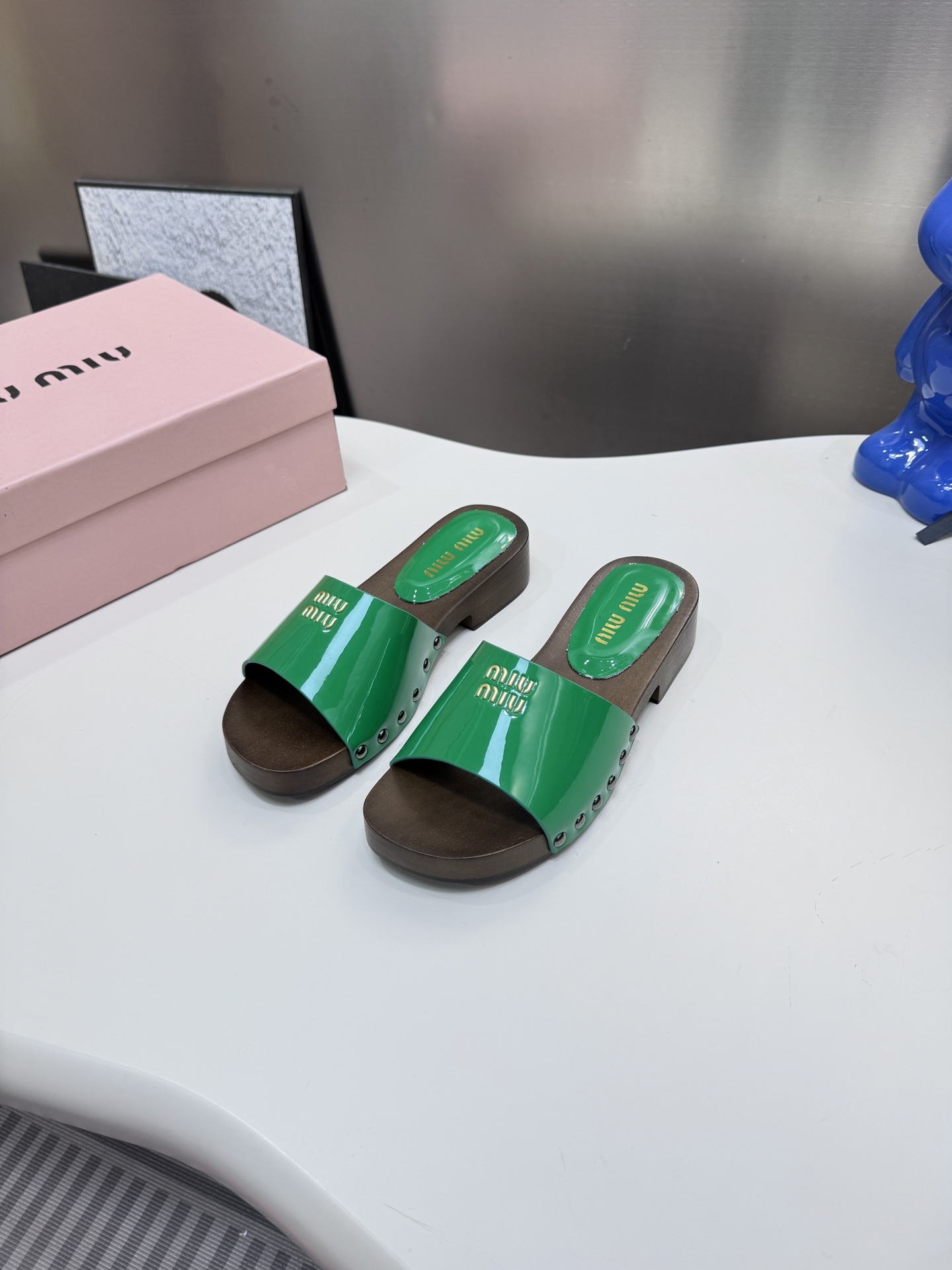 M style Roman style beach sandals